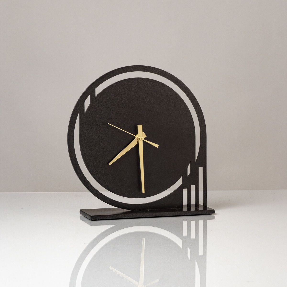 Modern Black Wooden Table Clock 22x16cm M1